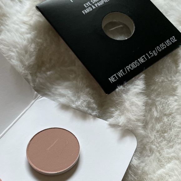 Mac Pro eyeshadow refill pan Malt - Picture 4 of 5